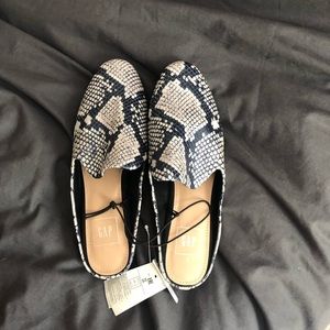 Gap snakeskin print mules